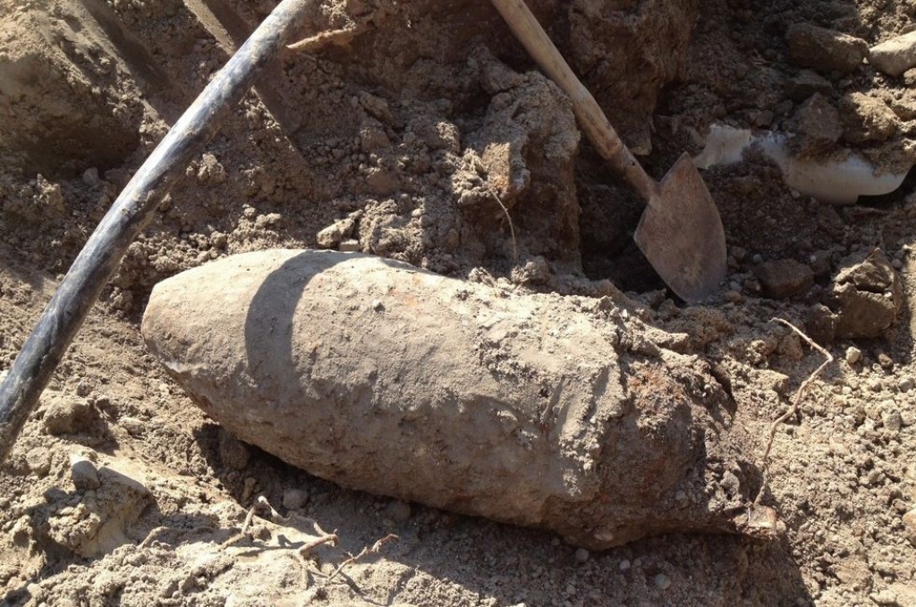 Gránátok, lőszerek és bombák hatástalanítása